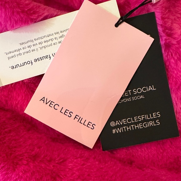 Avec Les Filles Vibrant Pink Faux Fur Jacket - Picture 6 of 9